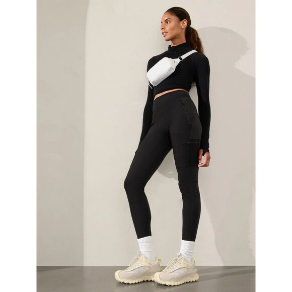 ATHLETA Headland Hybrid Black High Rise Cargo Ankle Leggings, Size 2 - Picture 1 of 15